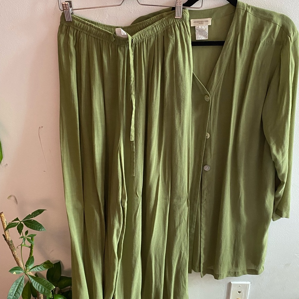 Green Two piece set